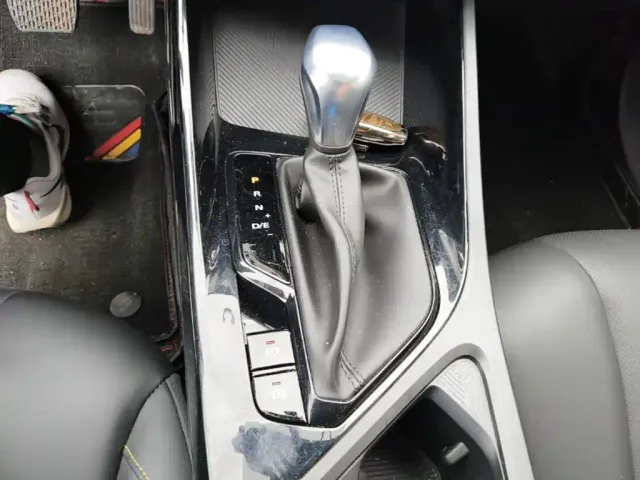 Roewe i5 — Фото автомобиля 13
