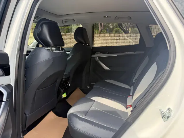 Geely Boyue L — Фото автомобиля 8