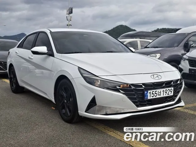 Hyundai AVANTE Avante (CN7) — Фото автомобиля 4