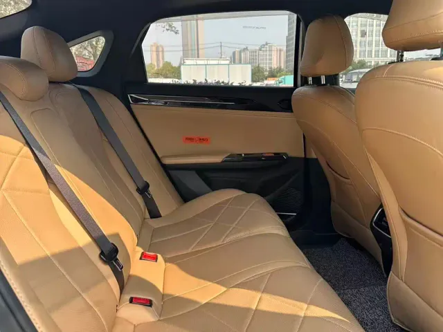 Geely Galaxy L6 — Фото автомобиля 12