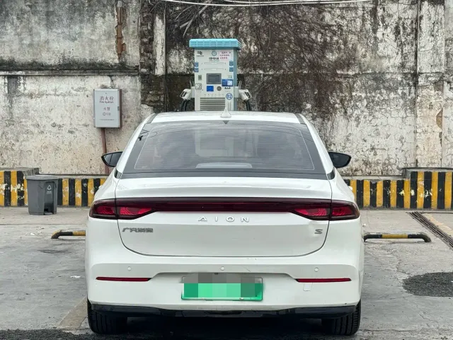 GAC Aion S — Фото автомобиля 8