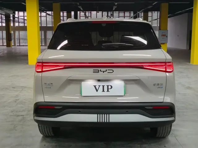 BYD Seal 05 DM-i — Фото автомобиля 16
