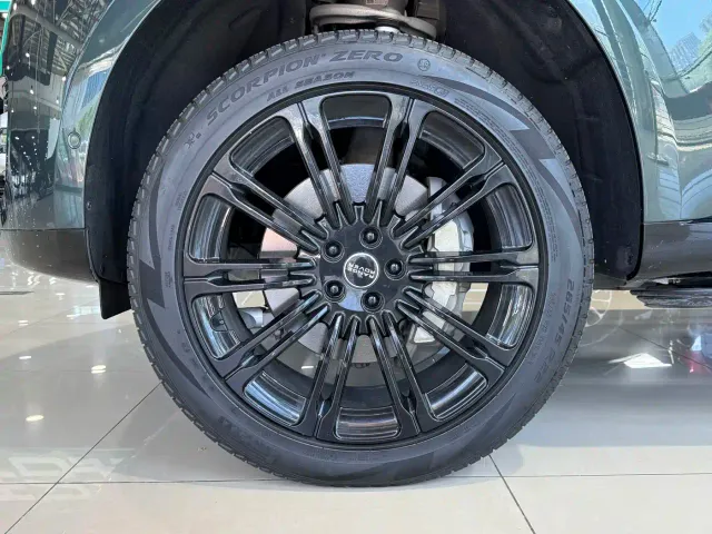 Land Rover Range Rover — Фото автомобиля 11