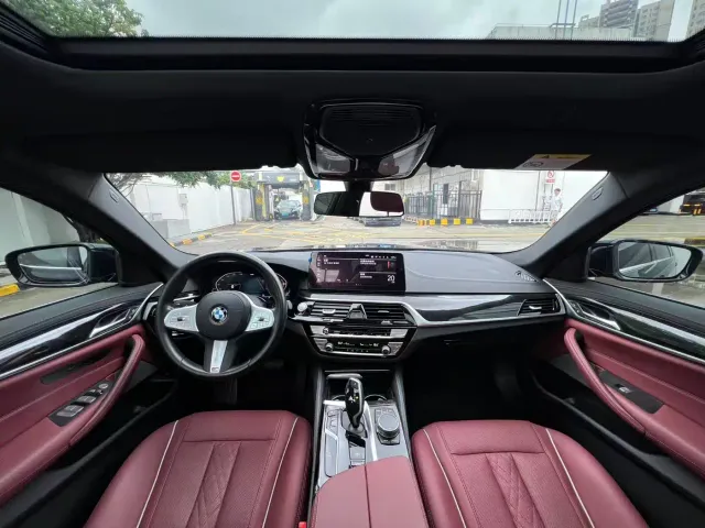 BMW 5 Series — Фото автомобиля 6