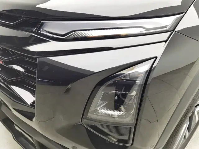Chevrolet Equinox Plus — Фото автомобиля 7