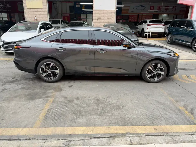 Changan Eado — Фото автомобиля 10