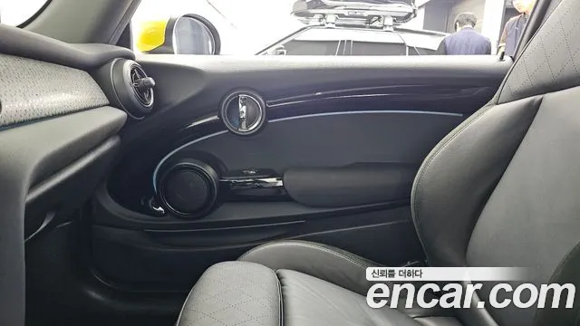 MINI Cooper Cooper Electric — Фото автомобиля 25