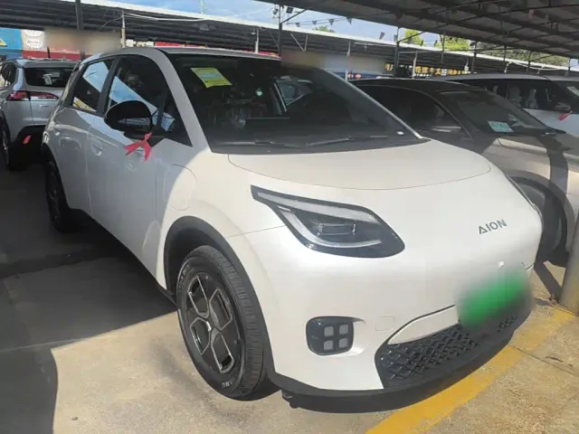 GAC Aion UT — Фото автомобиля 3