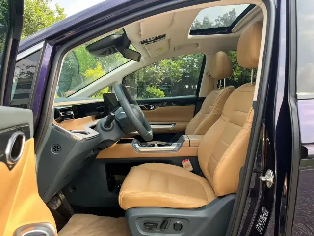 GAC Trumpchi E8 — Фото автомобиля 7