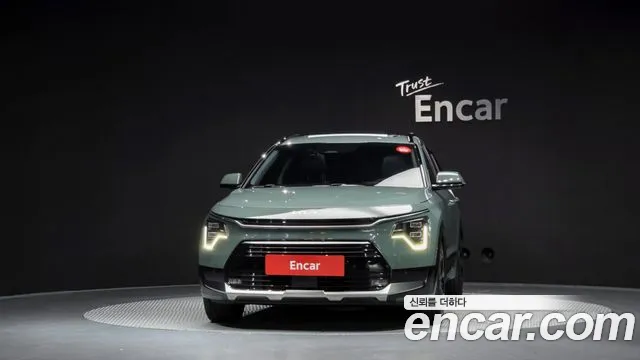 Kia Niro The All New Niro Signature — Фото автомобиля 3