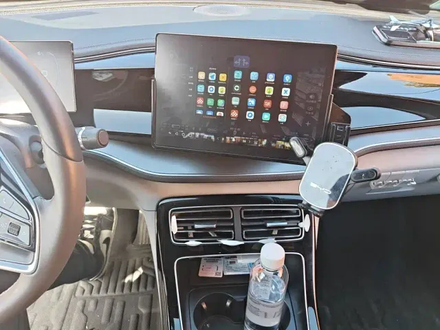 BYD Qin PLUS — Фото автомобиля 9