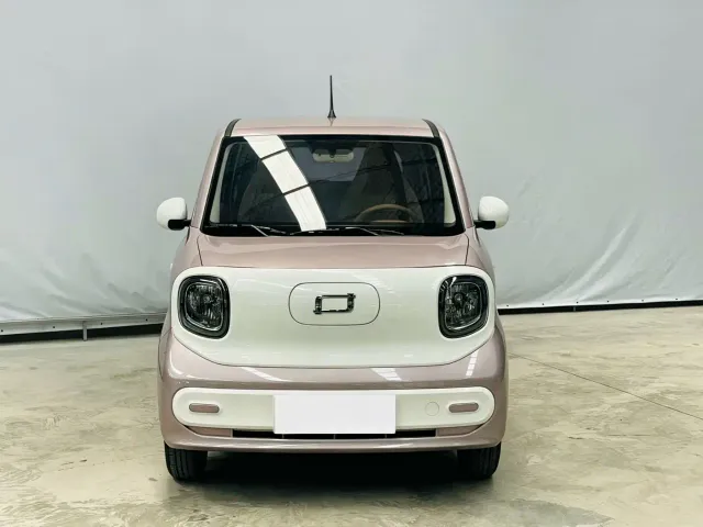 Besturn Bestune Pony 2026 222km Colorful Horse — Фото автомобиля 2