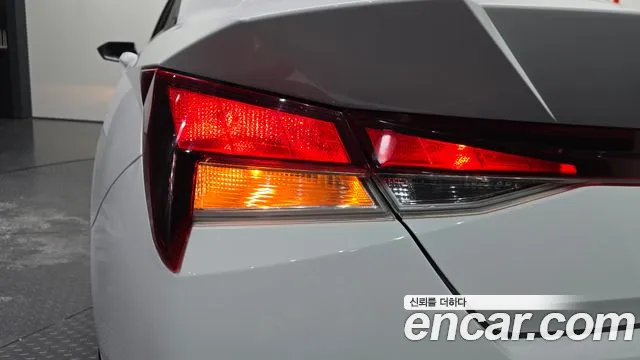 Hyundai Avante — Фото автомобиля 8