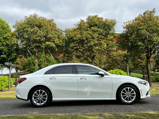 Mercedes-Benz A-Class — Фото автомобиля 5