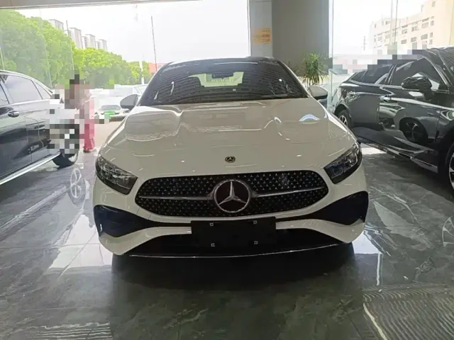 Mercedes-Benz A-Class — Фото автомобиля 2