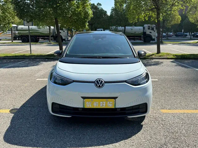 Volkswagen ID.3 — Фото автомобиля 2