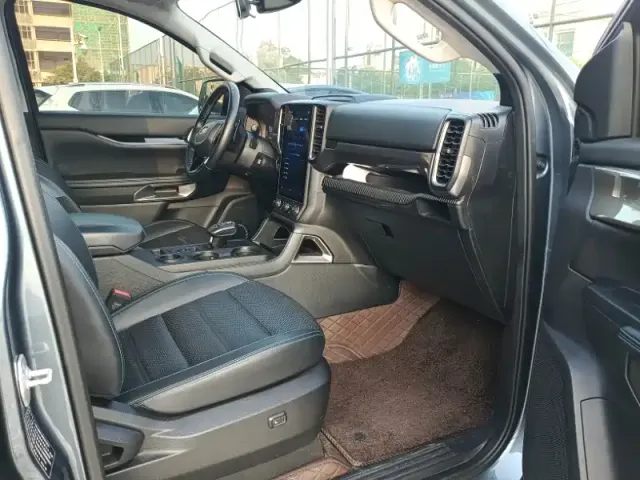 Ford Ranger — Фото автомобиля 10