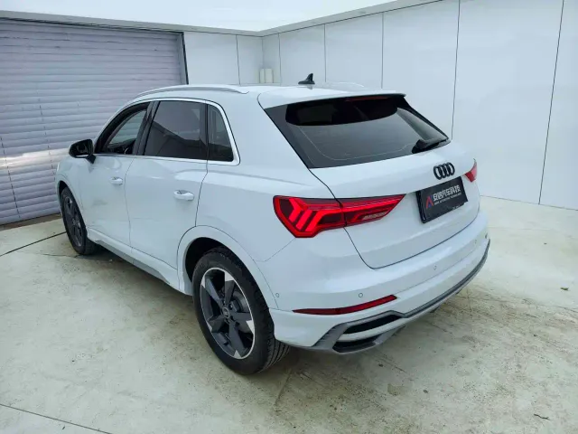 Audi Q3 — Фото автомобиля 6