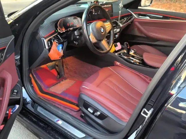 BMW 5 Series — Фото автомобиля 9