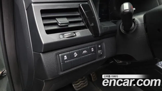 KG_Mobility_Ssangyong Rexton Новый Rexton Sport Дизель 2.2 4WD — Фото автомобиля 17