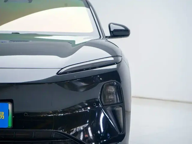 Nio ET5 Touring — Фото автомобиля 14