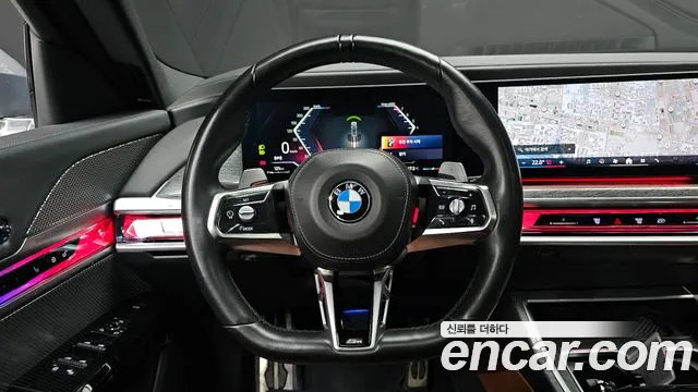 BMW 7-Series 7 серия (G70) 740i xDrive M Sport — Фото автомобиля 11