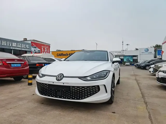 Фотография автомобиля — Volkswagen Lamando