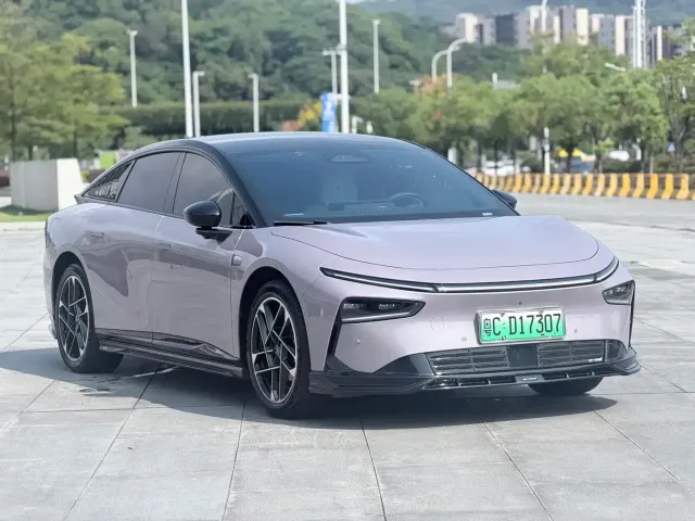 Xpeng P7+ — Фото автомобиля 3