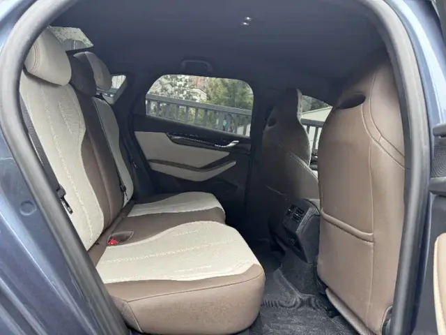BYD Qin PLUS — Фото автомобиля 9