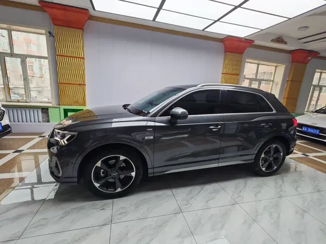 Audi Q3 — Фото автомобиля 4