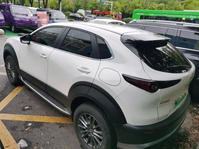 Mazda CX-30 EV — Фото автомобиля 4