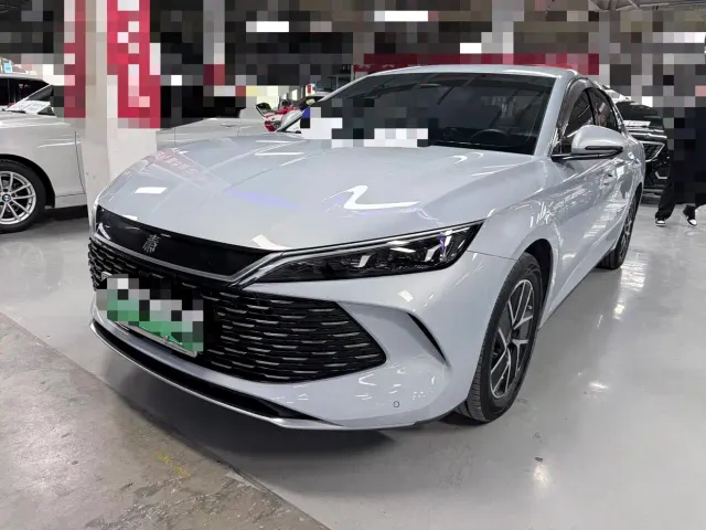 Фотография автомобиля — BYD Qin L