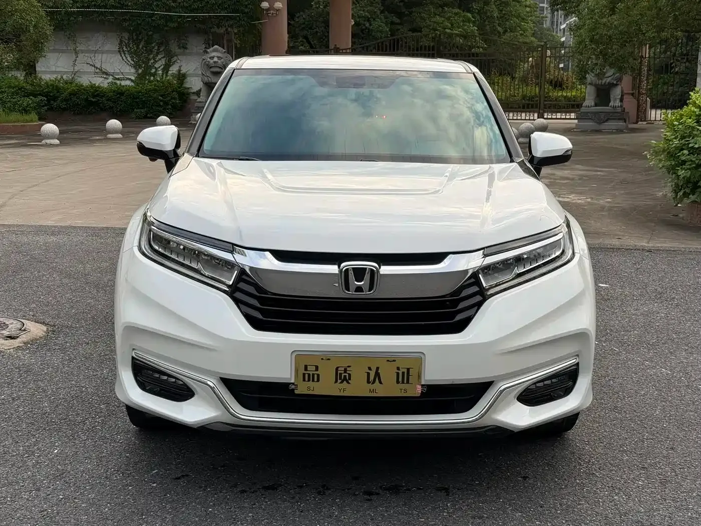 Фотография автомобиля — Honda Avancier