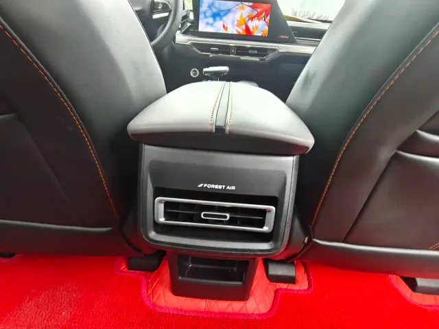 Changan Z6 — Фото автомобиля 7