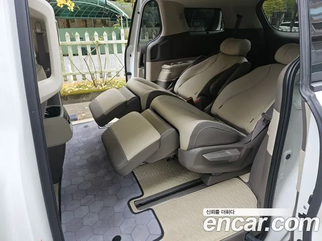 Kia Carnival 4th Gen — Фото автомобиля 6