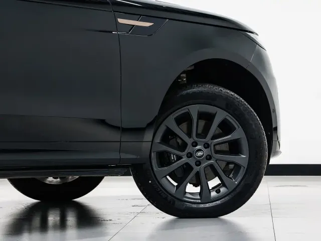 Land Rover Range Rover Sport — Фото автомобиля 22