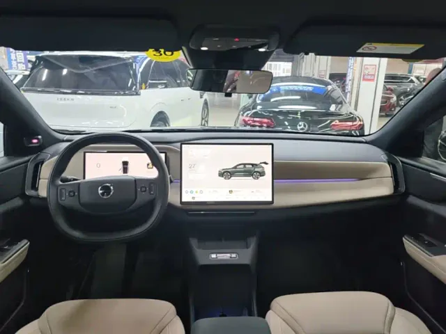 Volvo Volvo XC70 Plug-in Hybrid 2025 Standard — Фото автомобиля 17