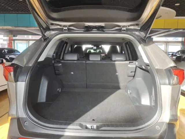 Toyota RAV4 — Фото автомобиля 17