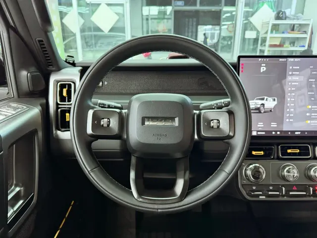 iCAR V23 — Фото автомобиля 12