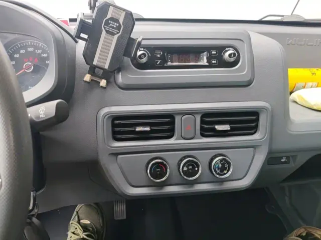 Wuling Yangguang — Фото автомобиля 12