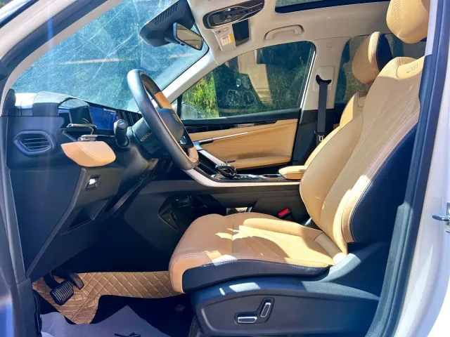 Geely Boyue L — Фото автомобиля 9
