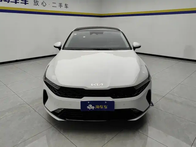 Kia K5 — Фото автомобиля 2