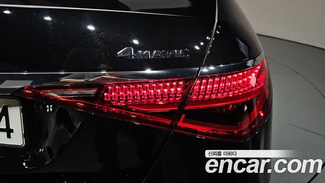 Mercedes-Benz S-Class — Фото автомобиля 15