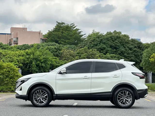Nissan Qashqai — Фото автомобиля 17