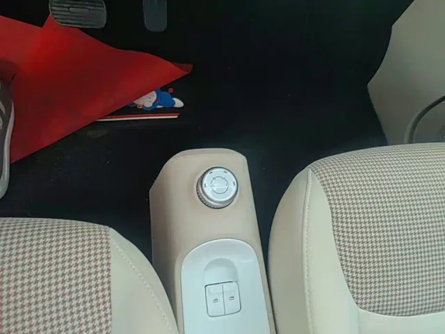 Wuling Hongguang Mini EV — Фото автомобиля 13