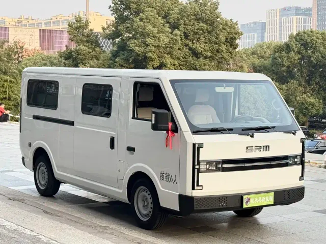 Shineray Xinyuan E3L — Фото автомобиля 3