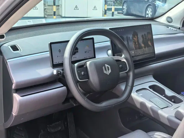Leapmotor Leapmotor C16 2024 Extended Range 200 Premium Edition — Фото автомобиля 6