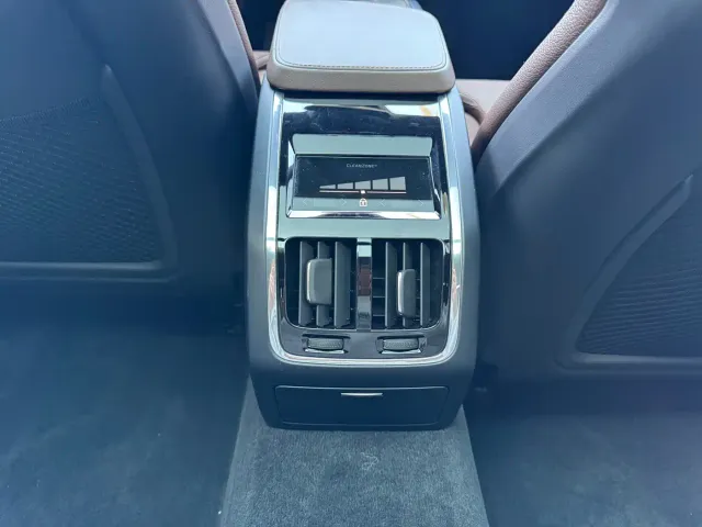 Volvo S90 — Фото автомобиля 12