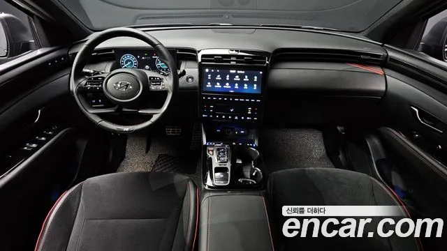 Hyundai Tucson Tucson (NX4) Бензин 1.6 турбо 2WD — Фото автомобиля 6