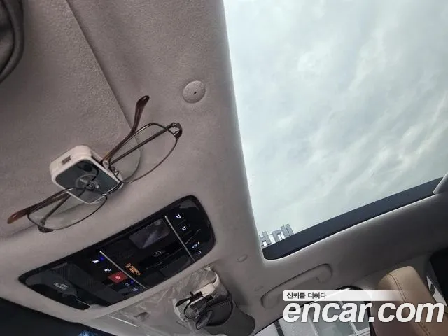 Hyundai Grandeur GN7 — Фото автомобиля 13